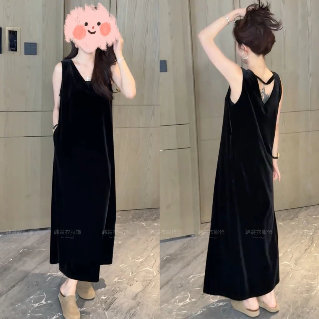 2025秋季新款欧货无袖V领显瘦气质丝绒连衣裙
