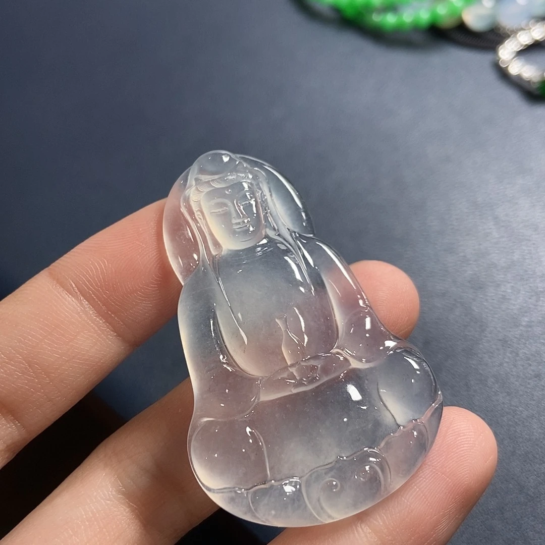 翡翠未镶嵌颈饰素衣