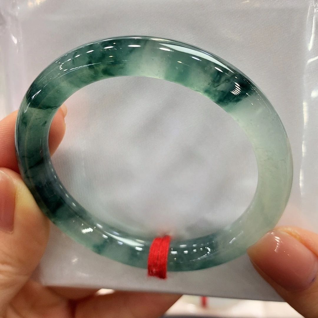 翡翠未镶嵌手镯51圆条圆条两天鉴赏