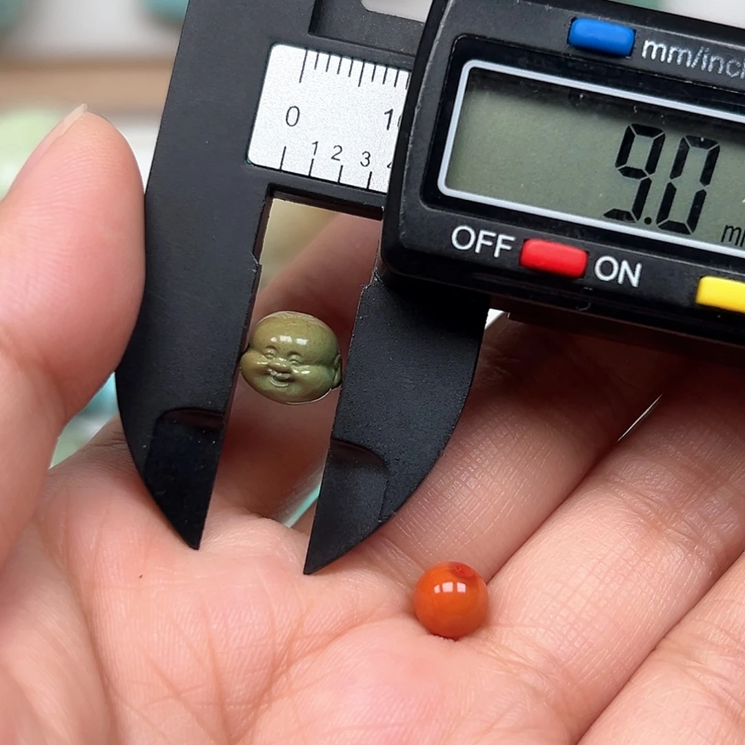 南红玛瑙未镶嵌珠宝奇石