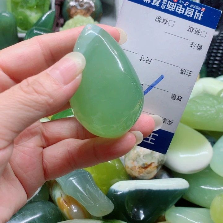 未镶嵌蛇纹石玉手把件