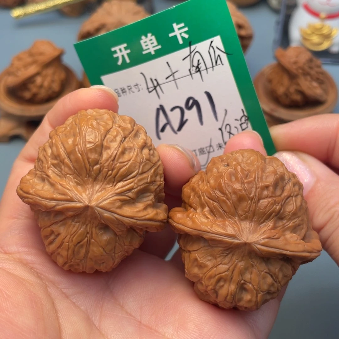 吊坠桃核文玩核桃