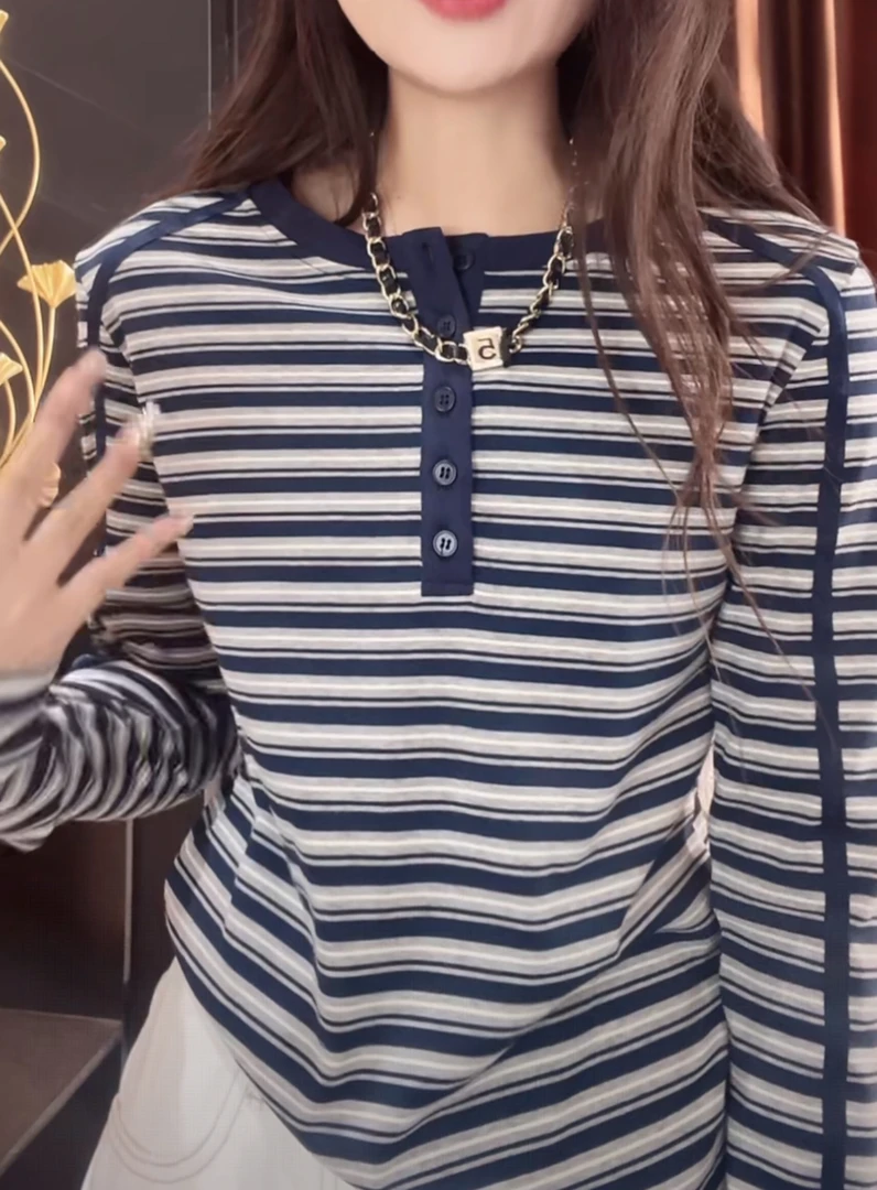 新款条纹时尚洋气百搭通勤T恤女2025秋季修身显瘦设计感休闲上衣