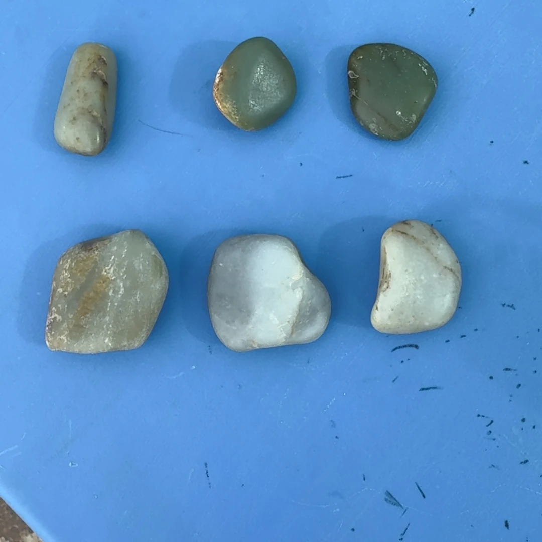 未镶嵌和田玉（糖玉）挂件