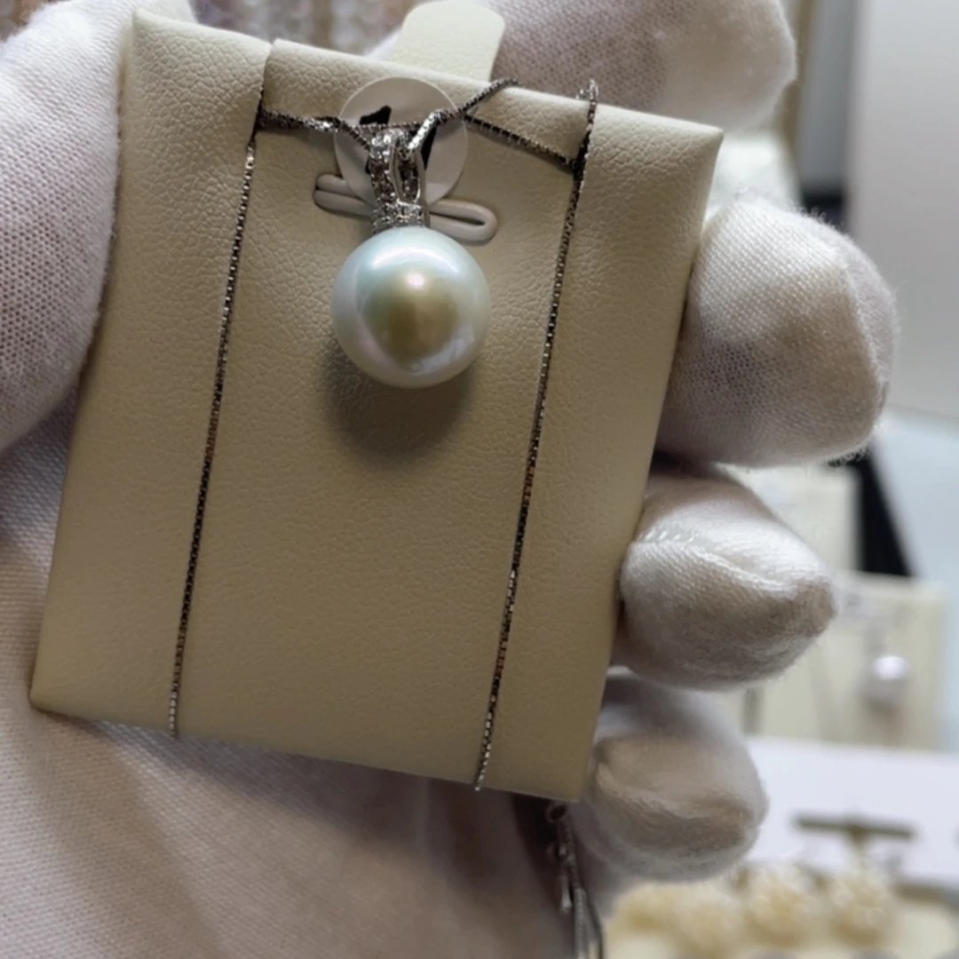 晴***嘿颈饰银S925镶嵌淡水珍珠