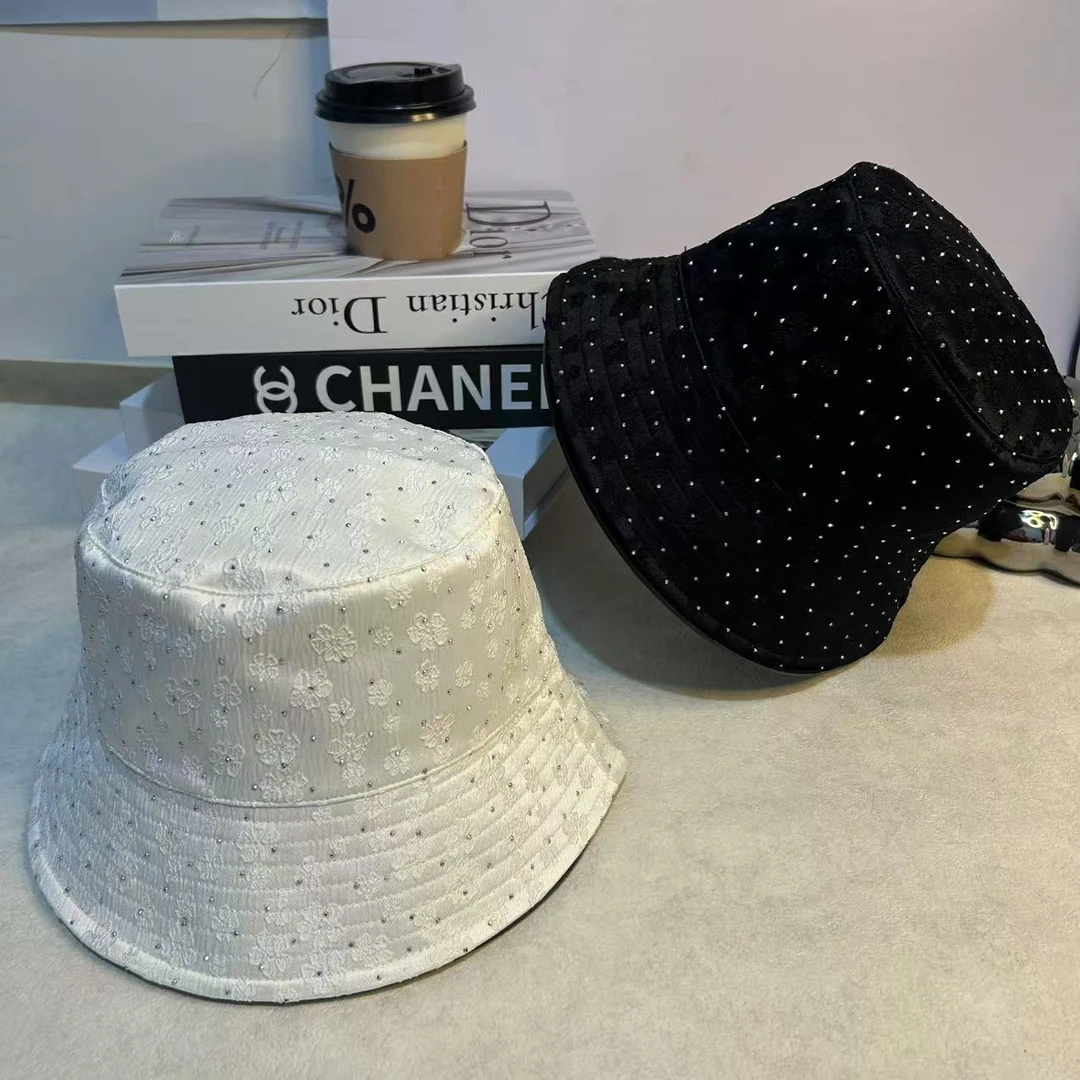 春季新款日系烫钻梅花刺绣正反可戴渔夫帽女时尚遮阳帽防晒小盆帽