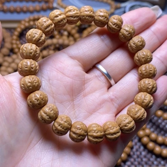 吊坠猴头核桃飞碟京巴棱全品