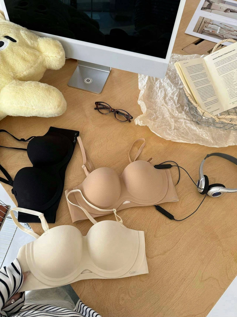 【好莱坞】无肩带吊带防滑无痕内衣女2025新款小熊超聚