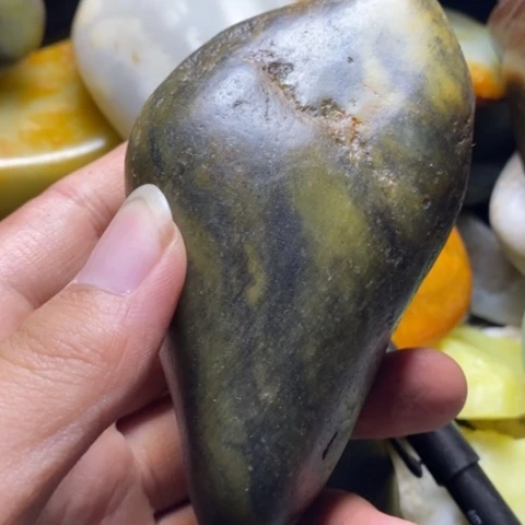 未镶嵌和田玉（糖玉）挂件