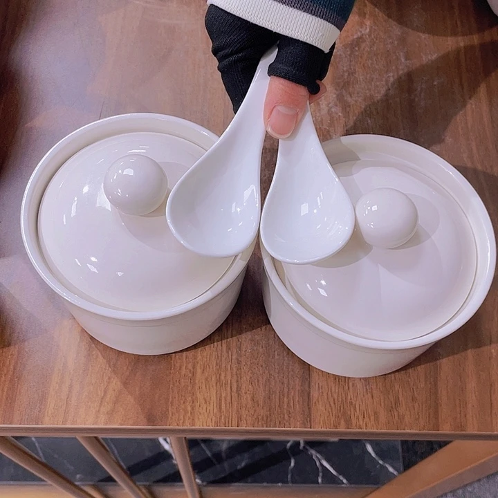 白瓷餐盘餐盘餐盘