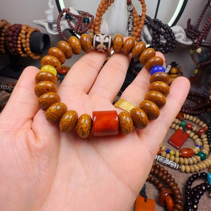 吊坠星月菩提手串