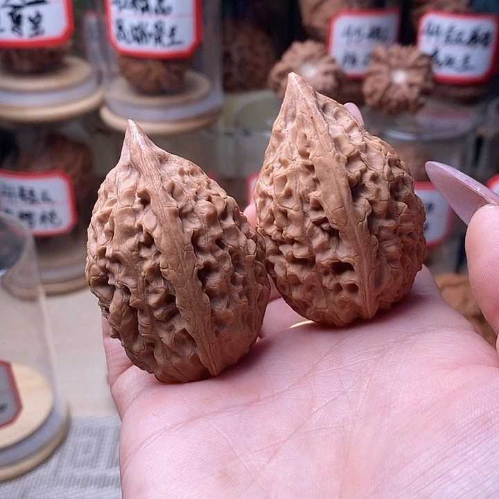 文玩核桃把件原树长治鸡心……
