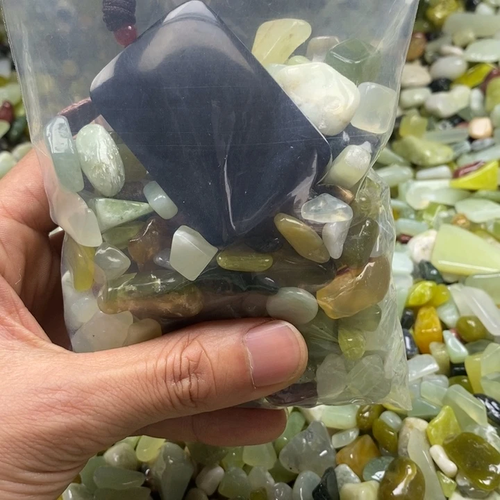 蛇纹石玉未镶嵌鱼缸石
