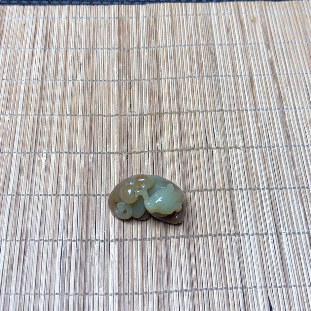 未镶嵌和田玉挂件