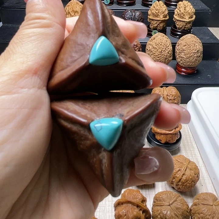 文玩核桃吊坠橄榄核11Y