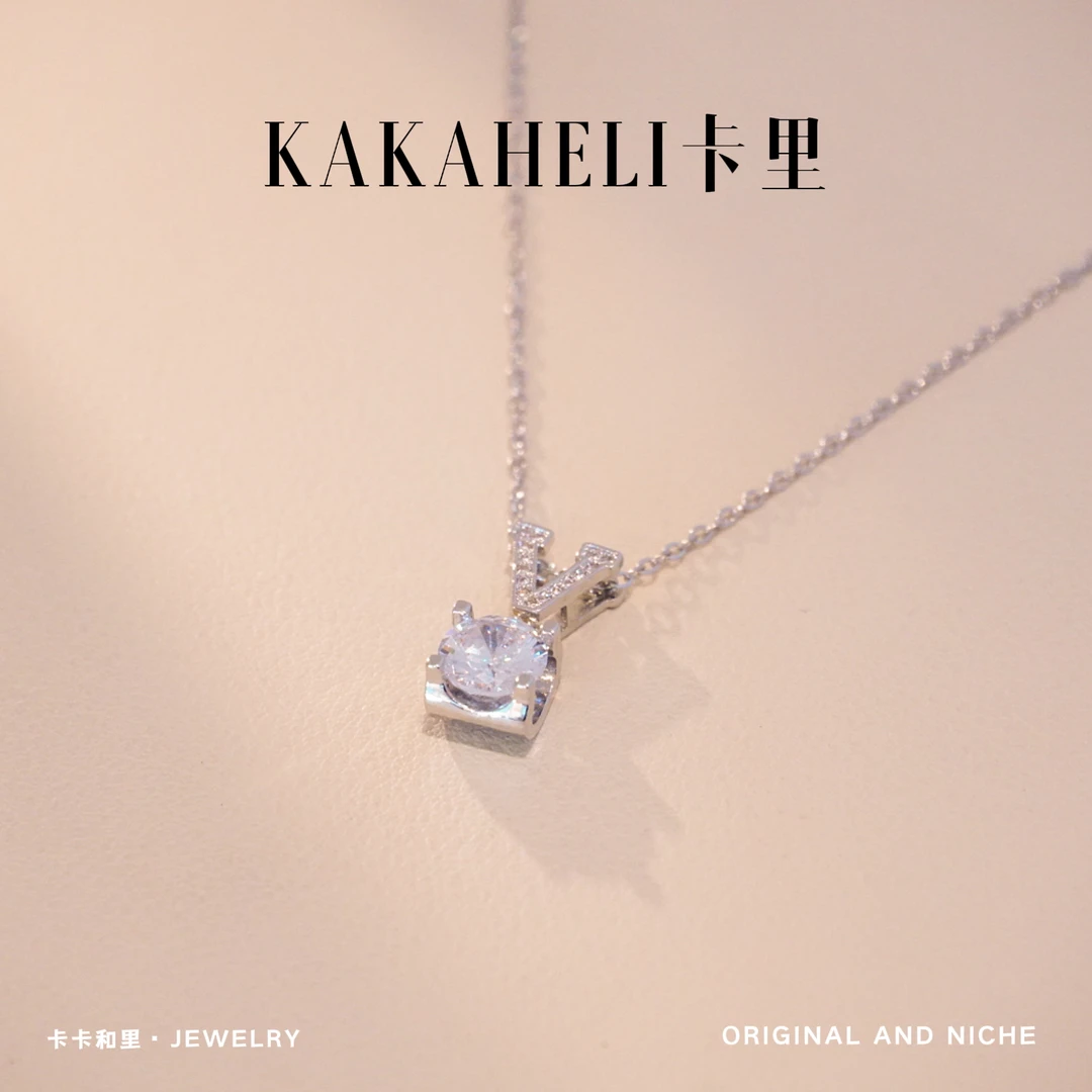 铜合金项链 V字轻奢小薇呀辣妹项链 A1525