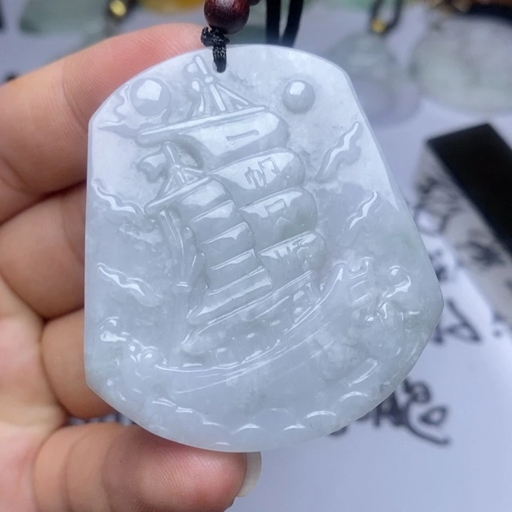颈饰未镶嵌翡翠翡翠