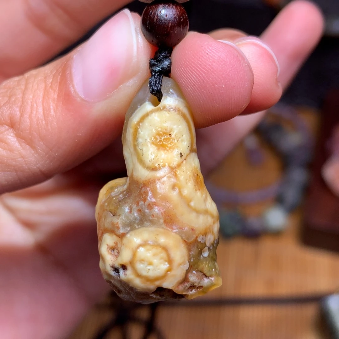 未镶嵌玛瑙/玉髓珠宝半成品