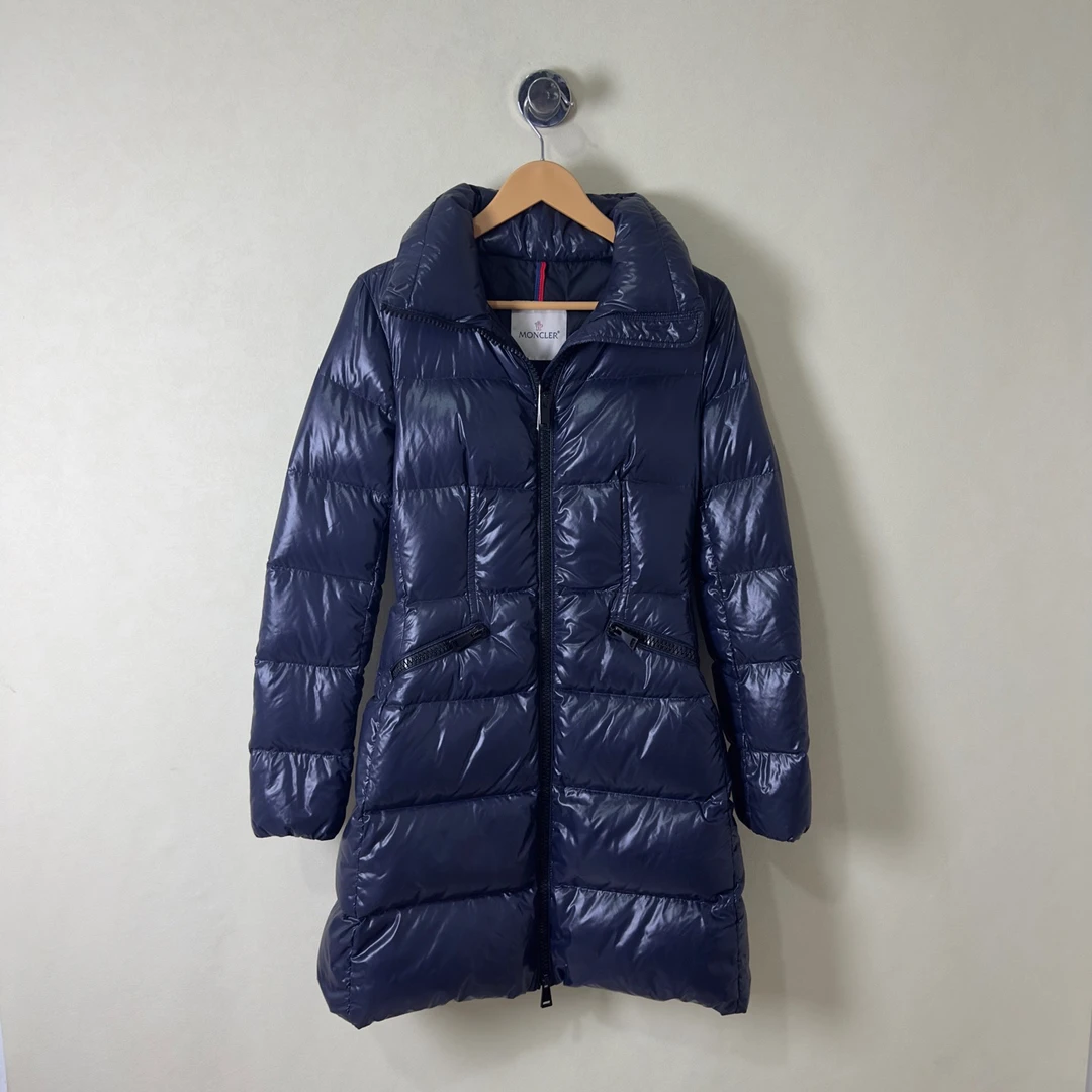 99新 MONCLER 蒙口/黑色长款收腰亮面羽绒服/0码/#68