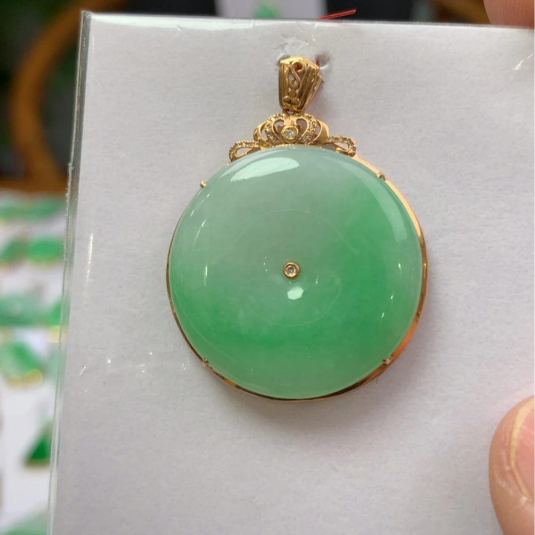 【闪购商品】翡翠颈饰18K金镶嵌翡翠