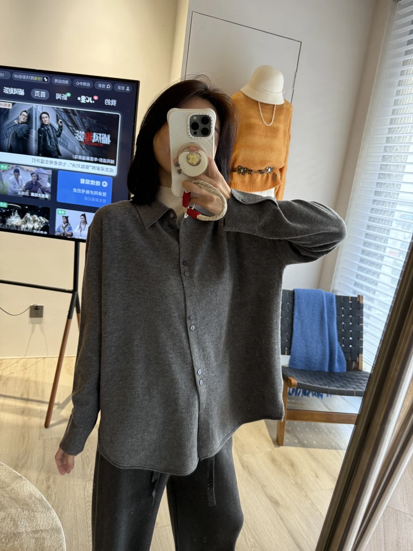 简约松弛感羊毛针织衬衫女~气质翻领宽松针织开衫
