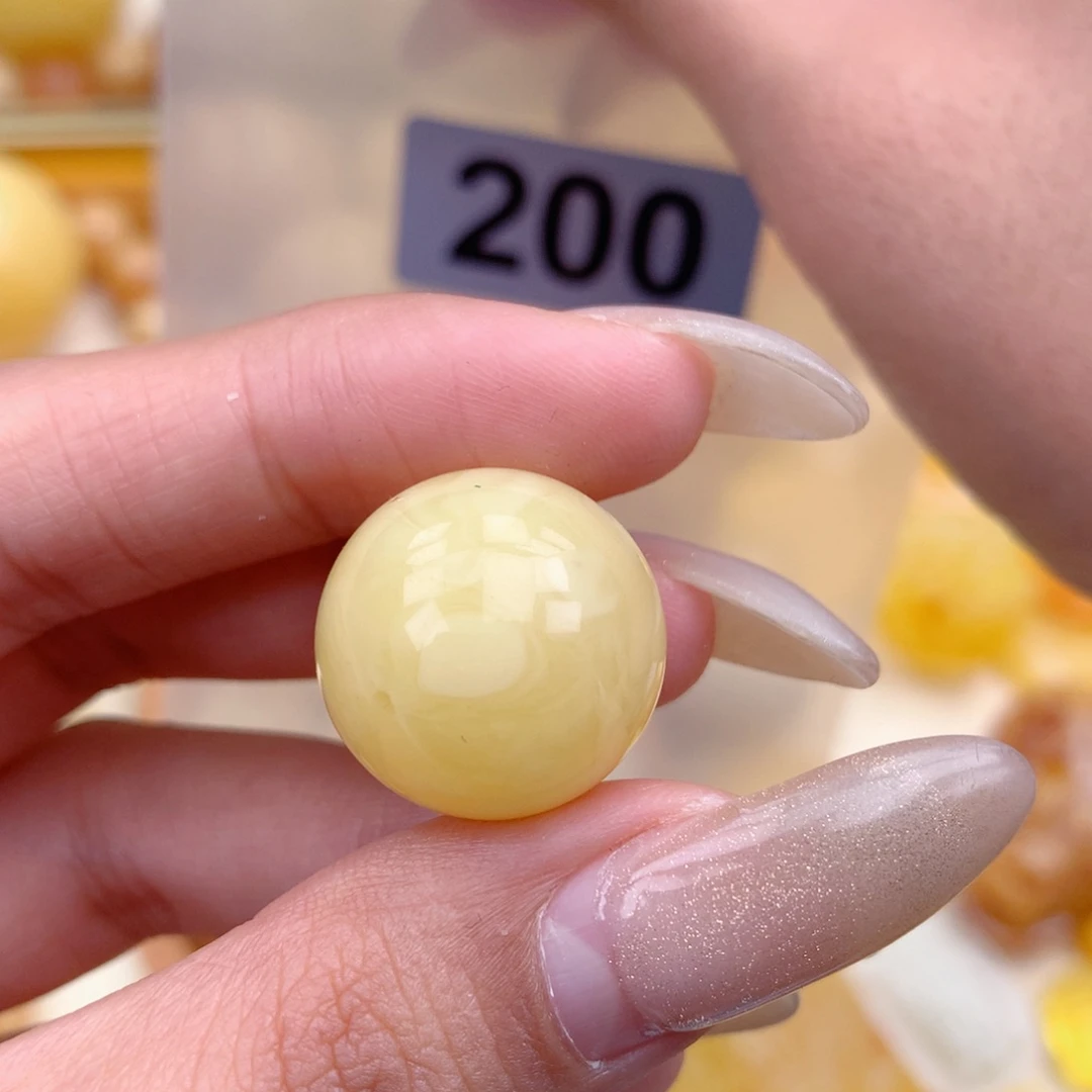 琥珀未镶嵌珠宝奇石19.5