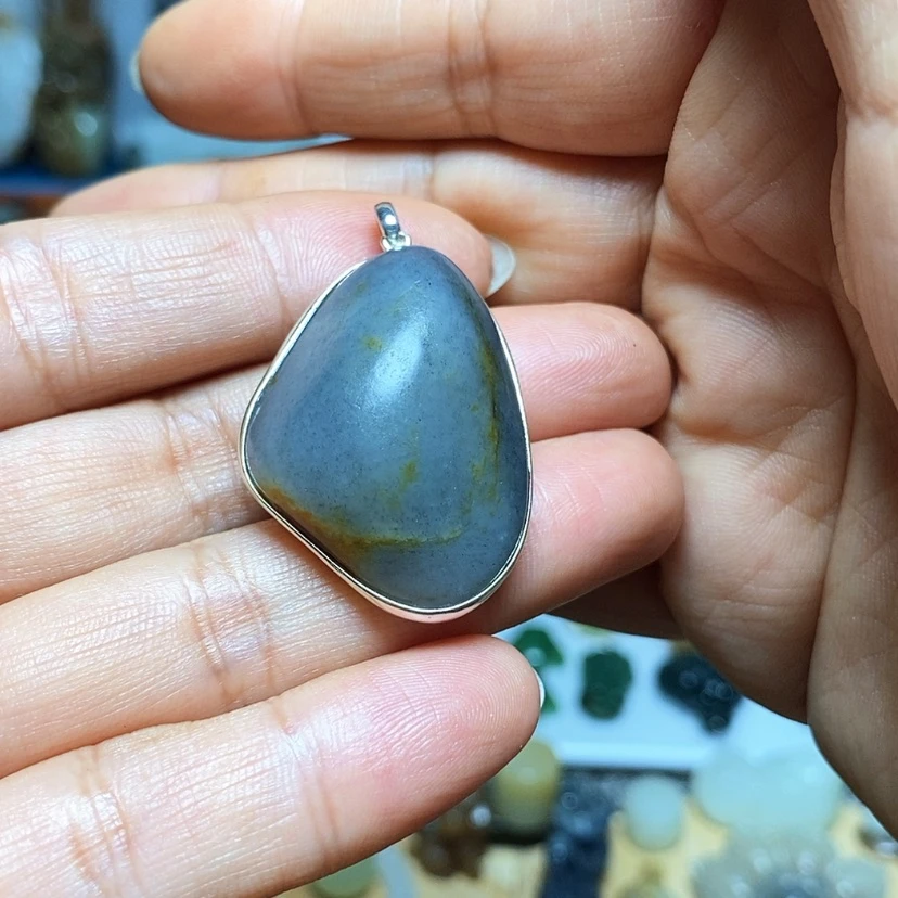 【闪购商品】颈饰未镶嵌和田玉L**…