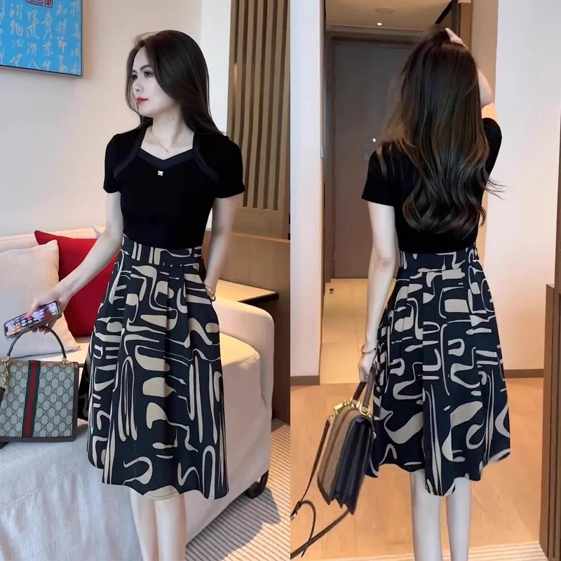 连衣裙女2025新款夏季裙子今年流行爆款巨好看的独特漂亮掐腰裙