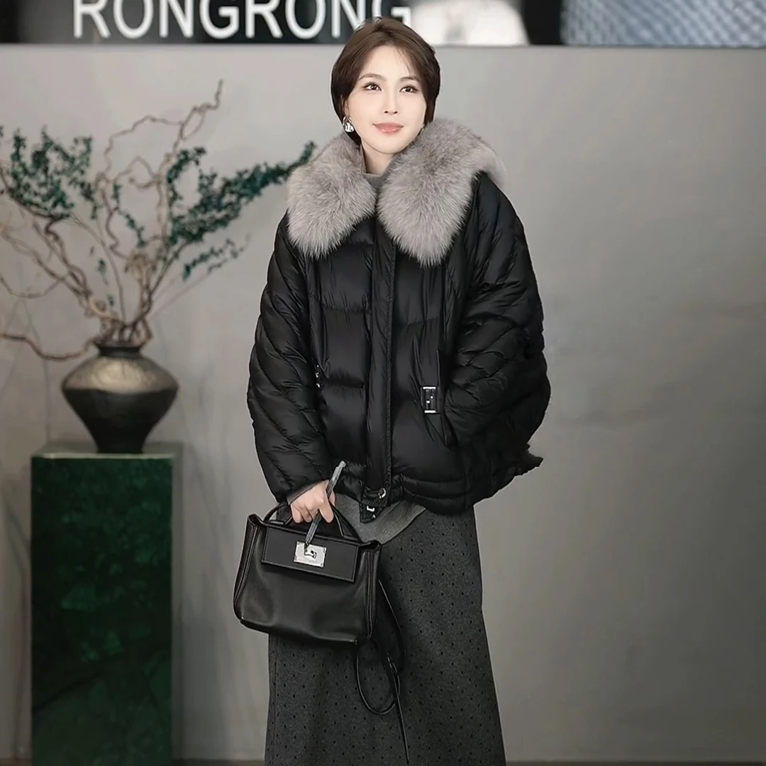 溶溶【瑰意珀影】RONGRONG  90鹅绒大狐狸毛领轻奢羽绒服G203- W09