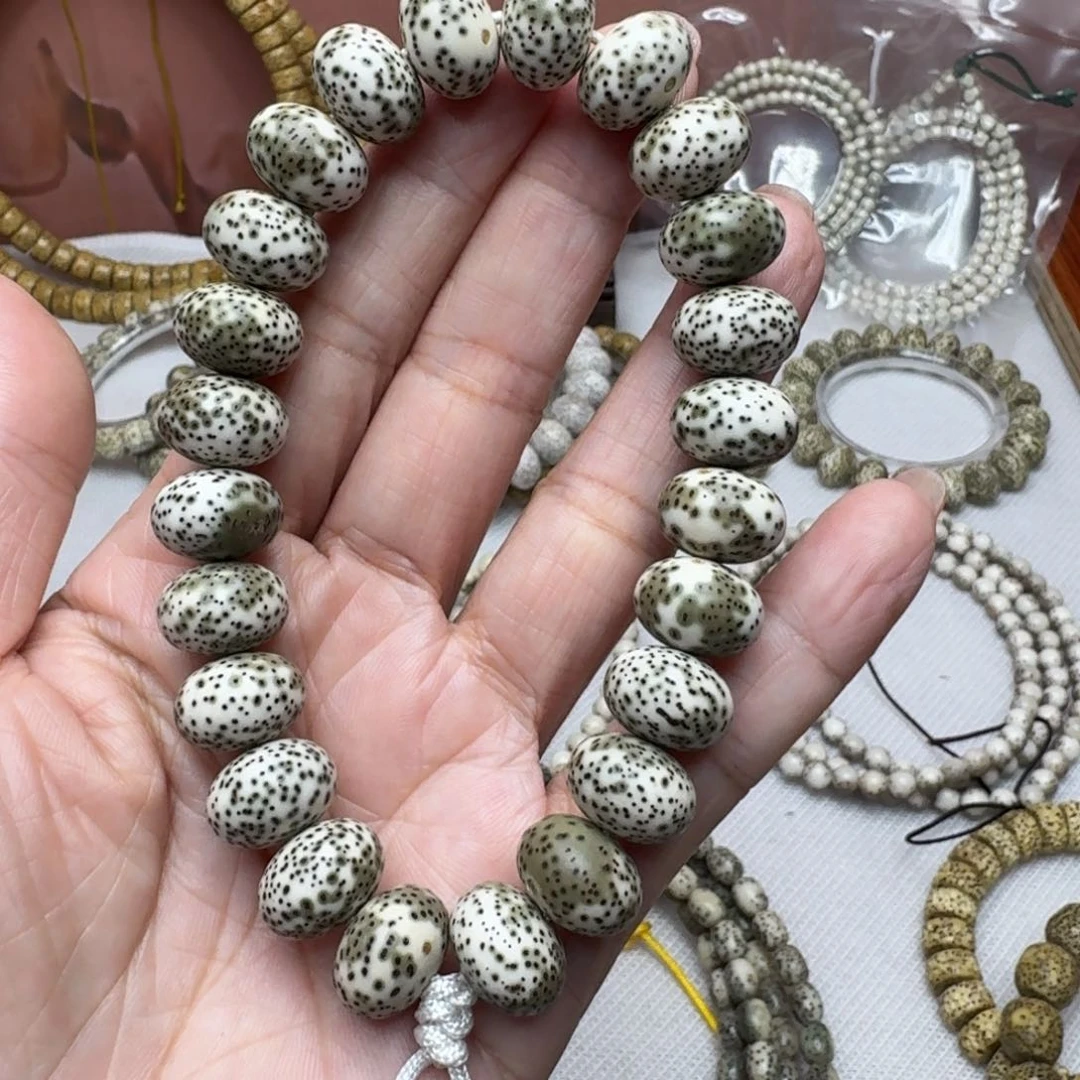 星月菩提吊坠Fisihifkovnkoo