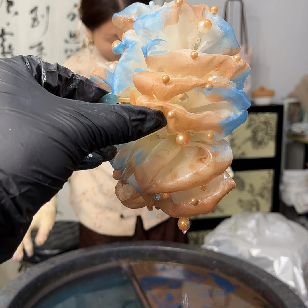 布艺非金属306泡泡抓夹蓝咖色