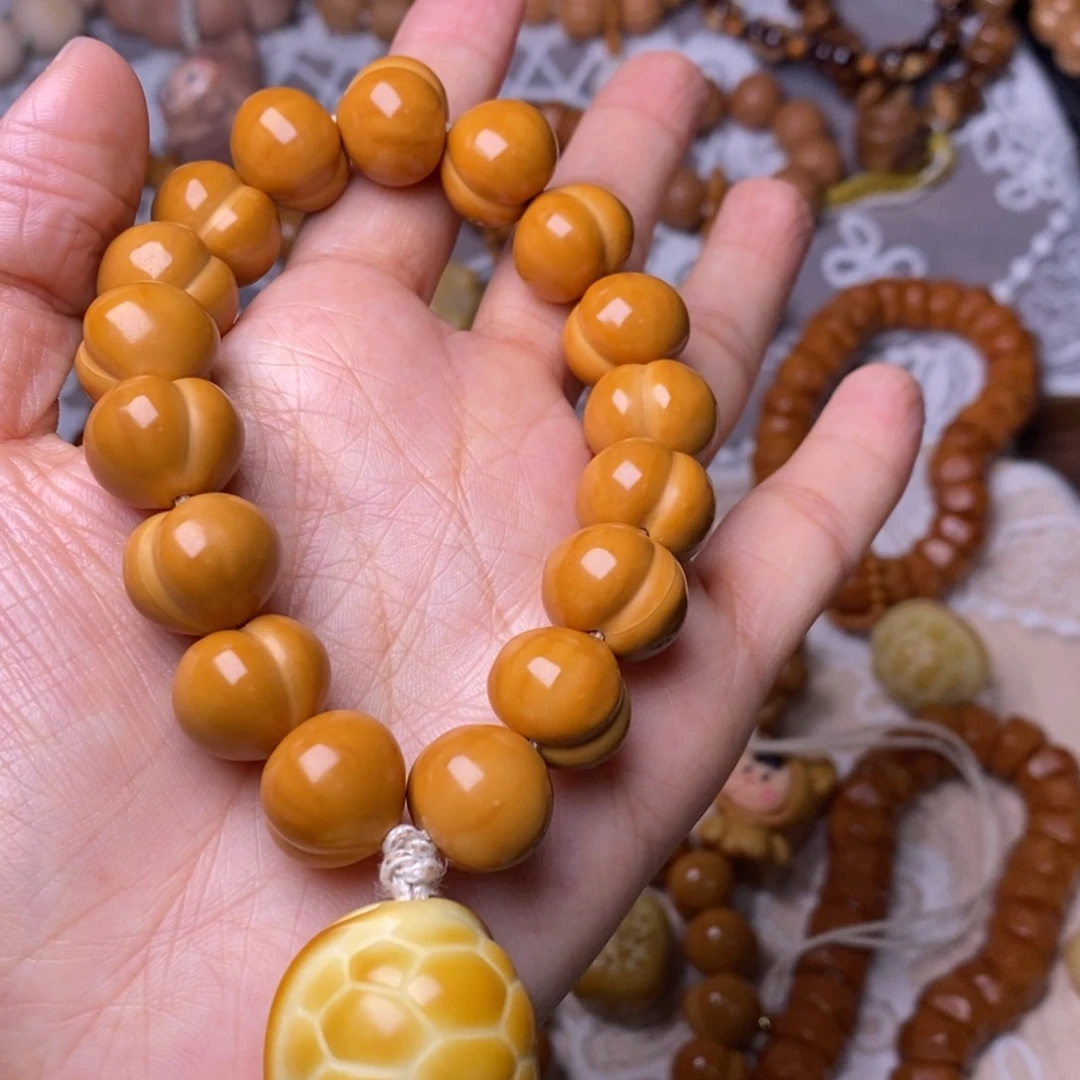 把件猴头核桃柯基屁桃龟甲