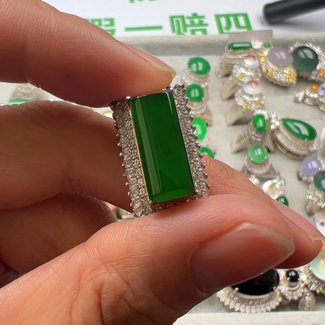 定制翡翠未镶嵌A货