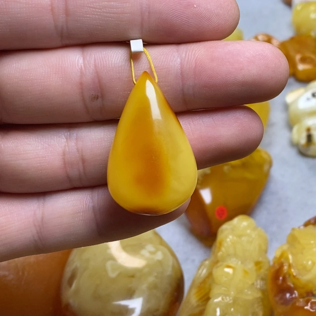 琥珀未镶嵌裸石蜜蜡