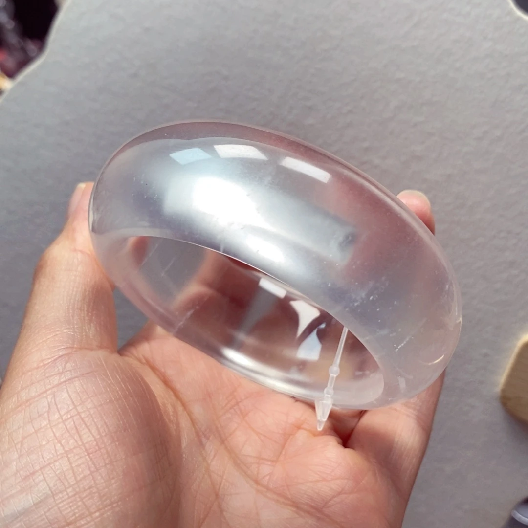 贤***子石英质玉手镯未镶嵌53-54