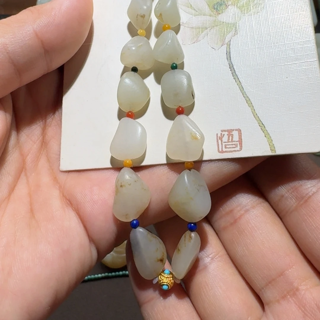 和田玉未镶嵌吊坠(赠链)