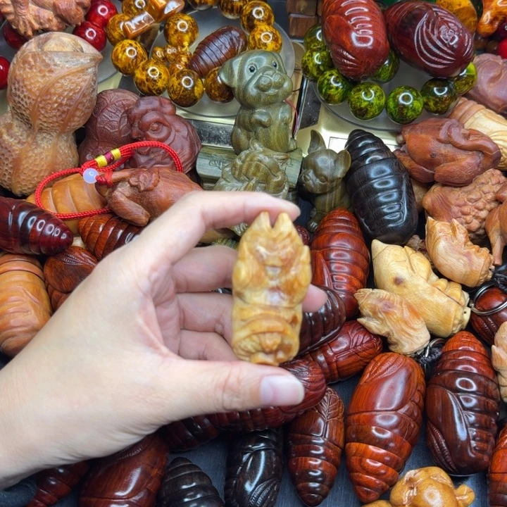 松木琥珀木文玩手串