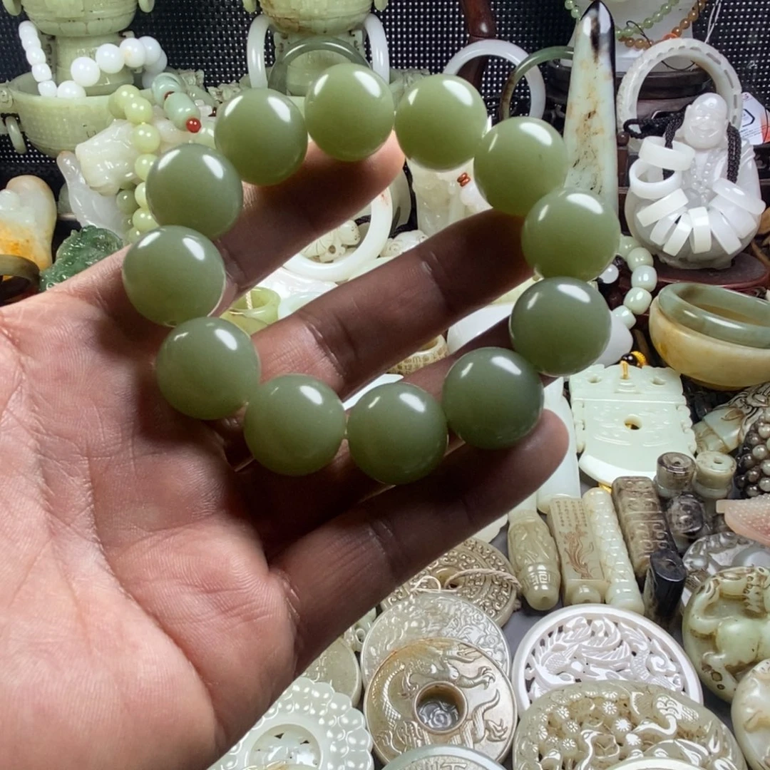 和田玉（糖玉）未镶嵌颈饰