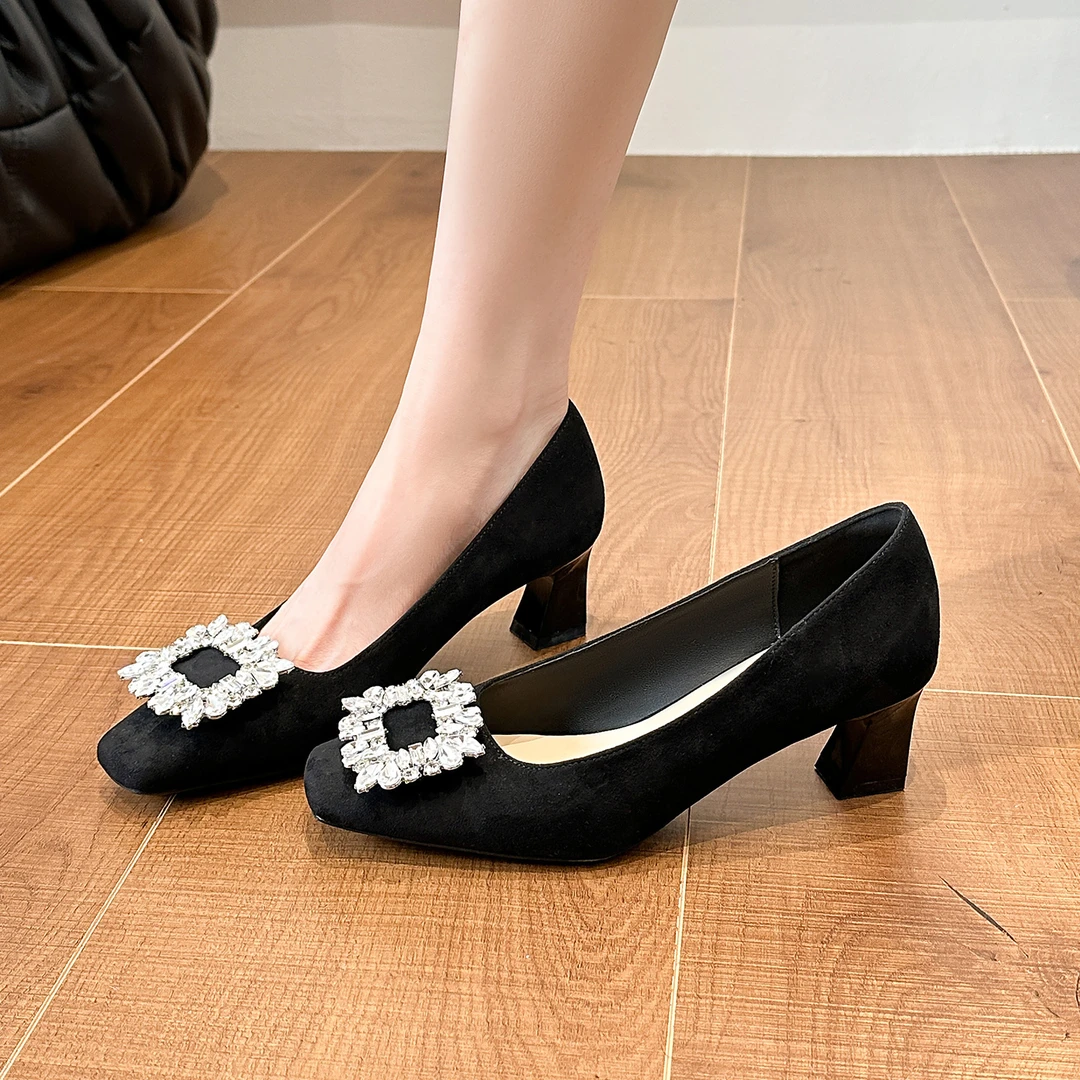 黑色职业粗跟加宽高跟鞋女2025秋季方头水钻气质百搭舒适中跟单鞋