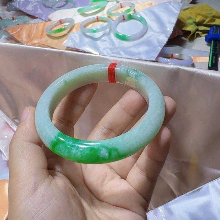 未镶嵌手镯翡翠56.7