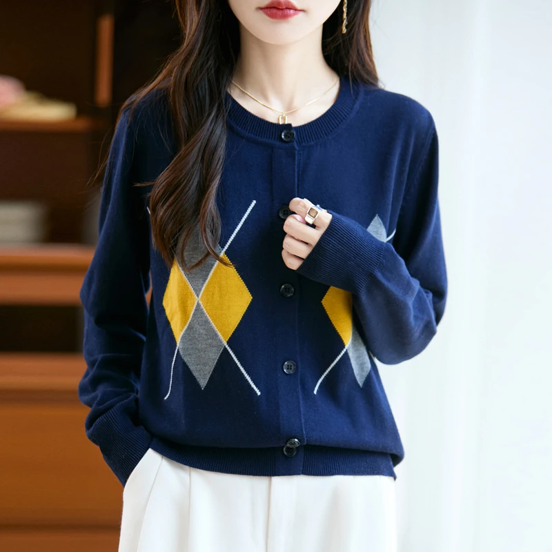 菱形格圆领针织开衫女百搭通勤薄外套早秋新款外穿显瘦宽松上衣