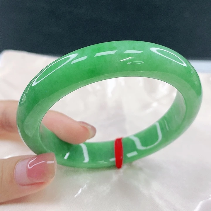翡翠未镶嵌手镯圈56.3，