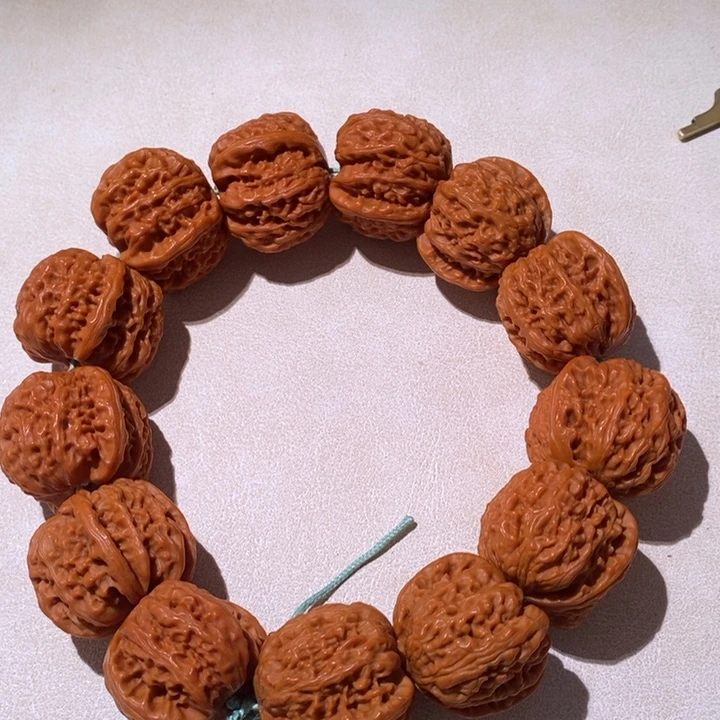 手串文玩核桃…………2