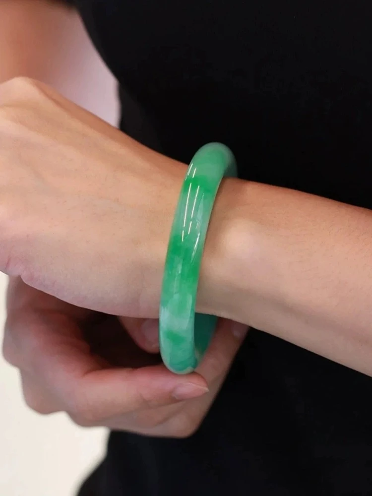 时尚女王冰透女款精美手镯多样性发其一非遗手工艺手镯1