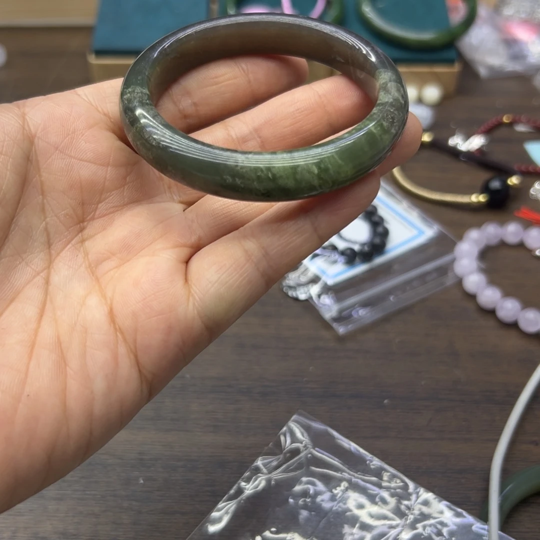 和田玉未镶嵌手镯55圈围560