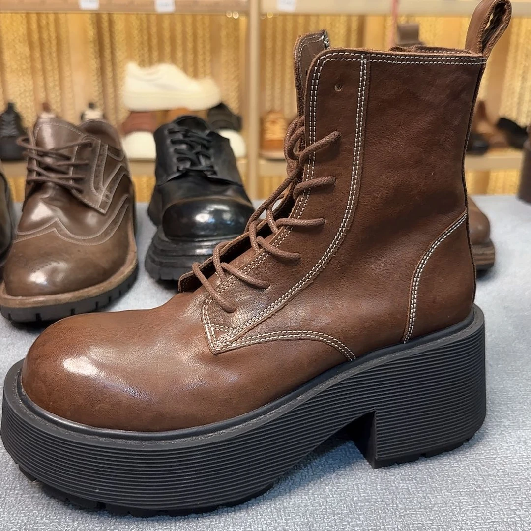 11号棕色短靴36码