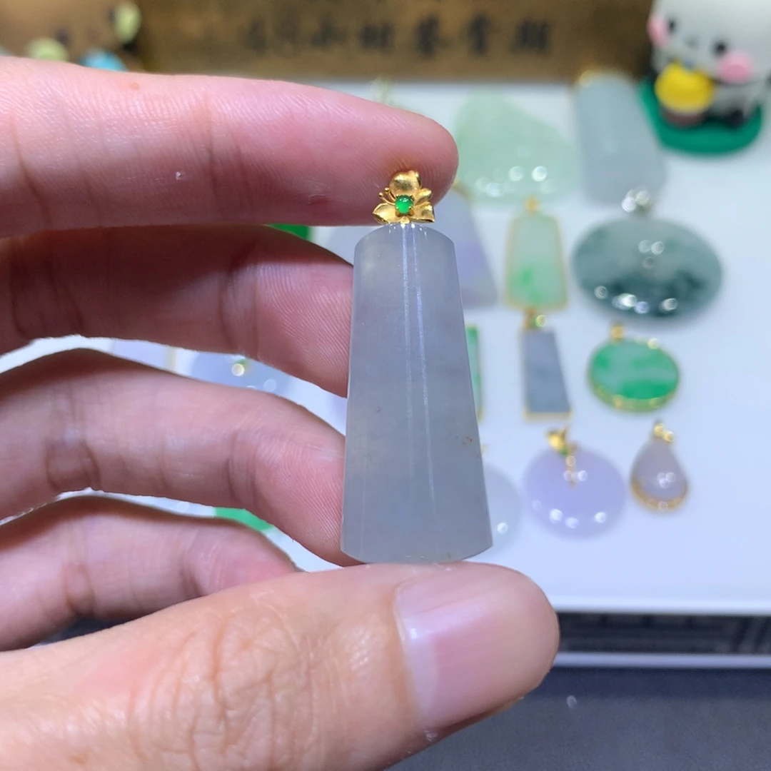 翡翠18K金镶嵌吊坠(不含链)