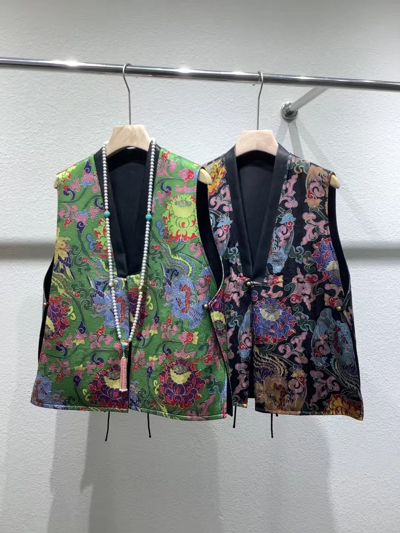 WQ53612025年国潮新中式女装时尚国风复古高端两面穿香云纱皮马甲