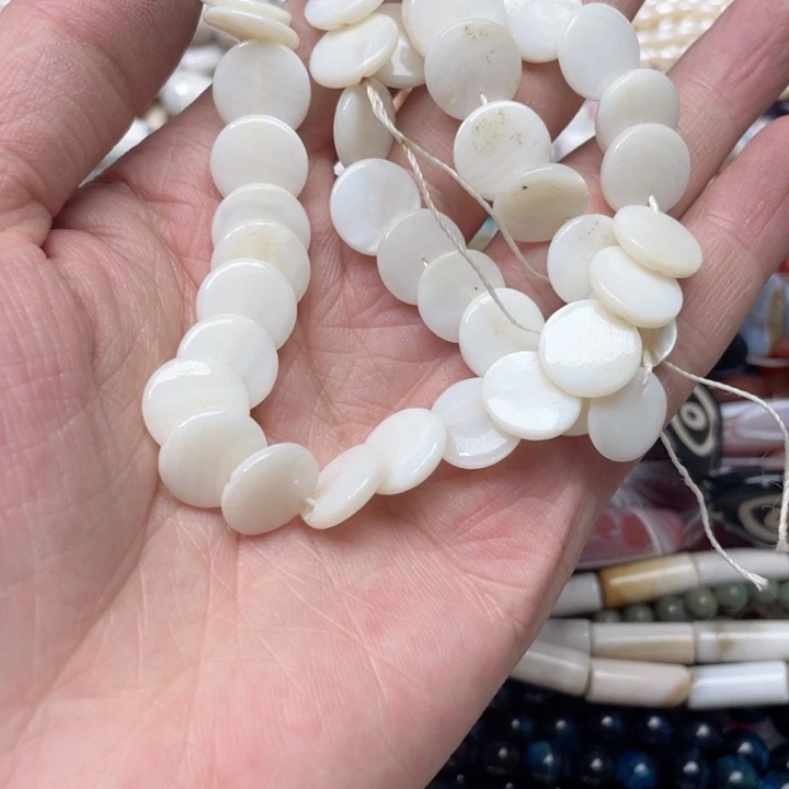 玛瑙/玉髓合金珠宝半成品一条白贝