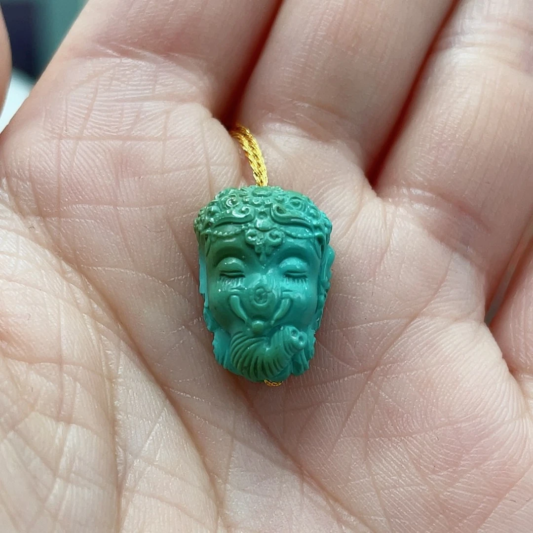 绿松石颈饰未镶嵌